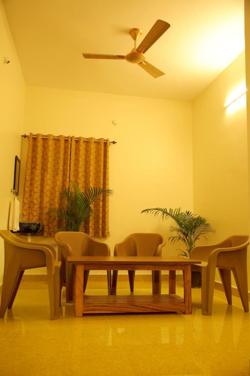 Bhavana Homestay Tirupati Buitenkant foto